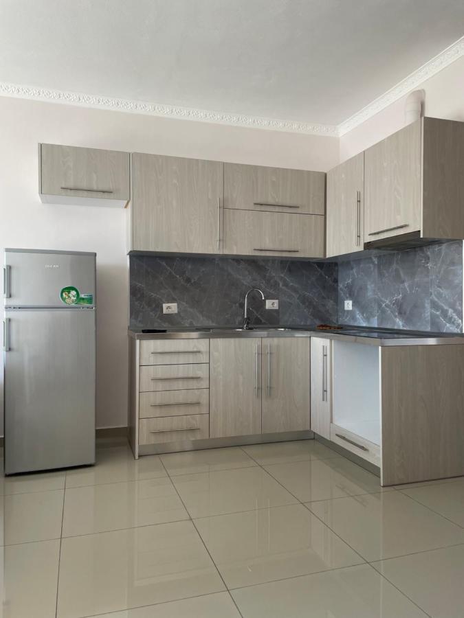 Xhulio Apartments Sarande Exterior photo